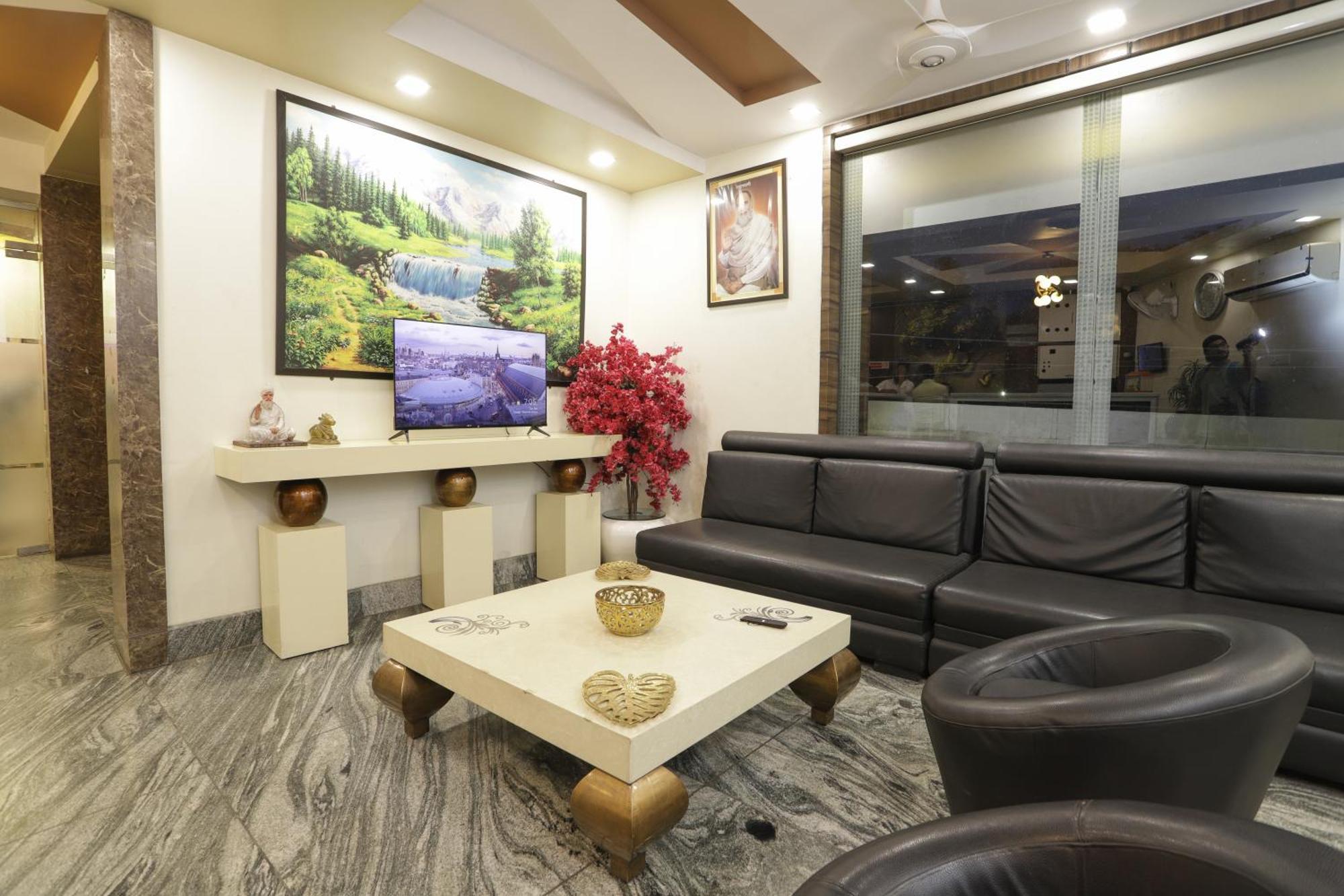 Hotel Razia Inn Hisār Екстериор снимка