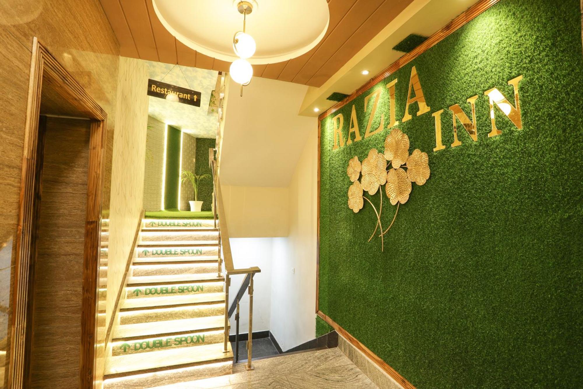 Hotel Razia Inn Hisār Екстериор снимка