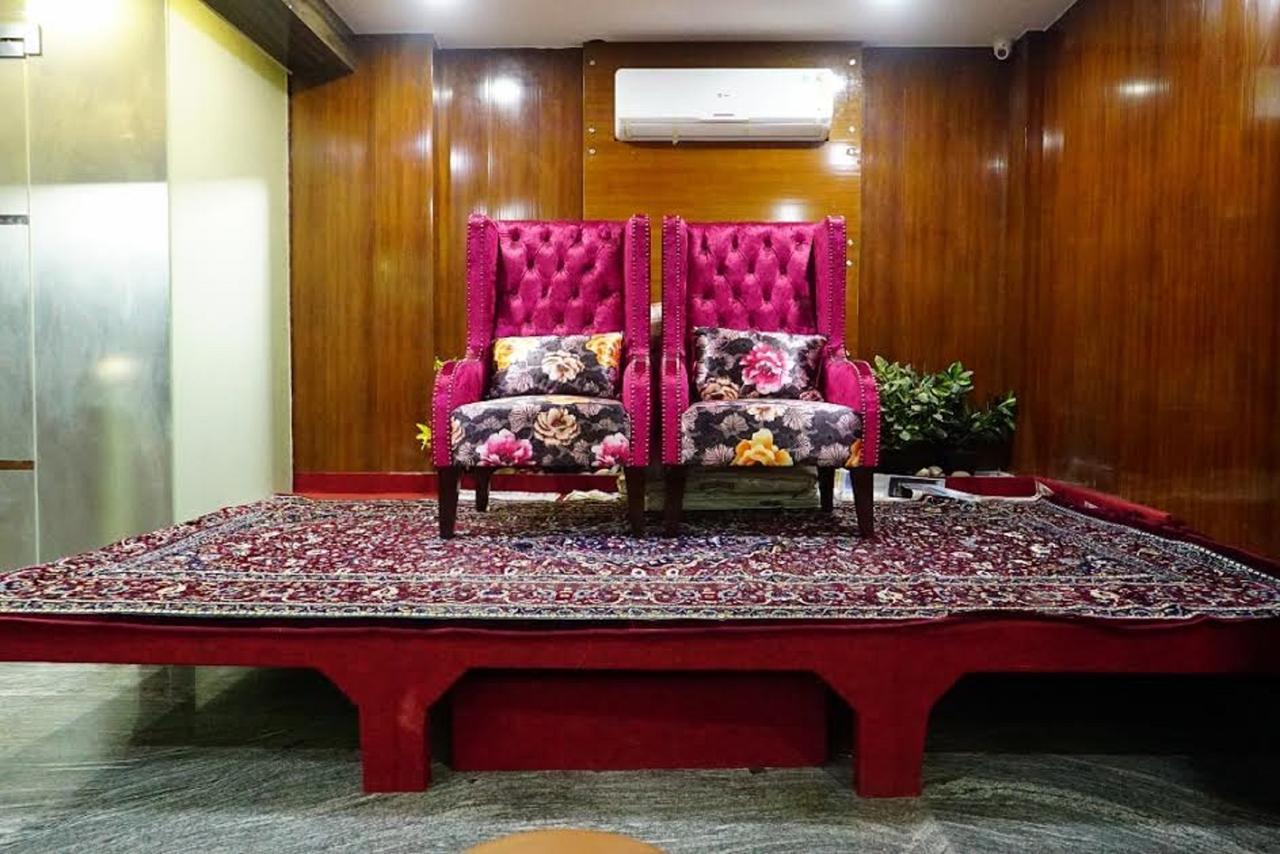 Hotel Razia Inn Hisār Екстериор снимка