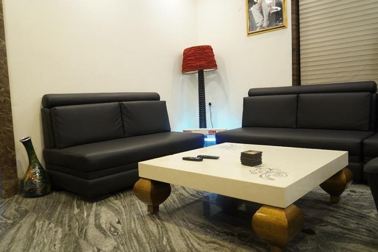 Hotel Razia Inn Hisār Екстериор снимка