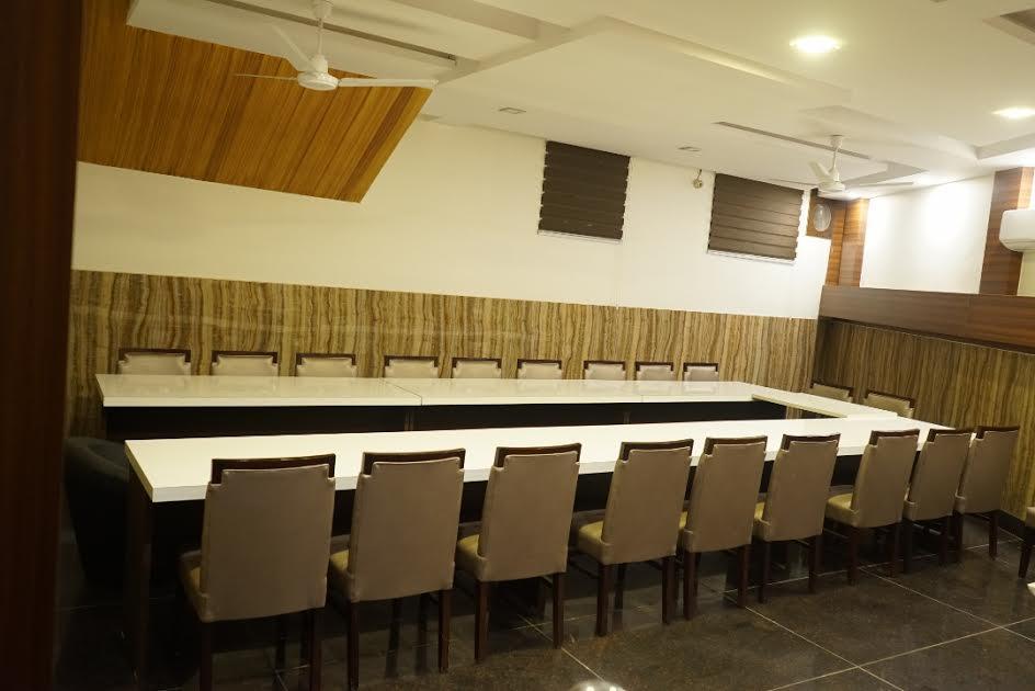 Hotel Razia Inn Hisār Екстериор снимка